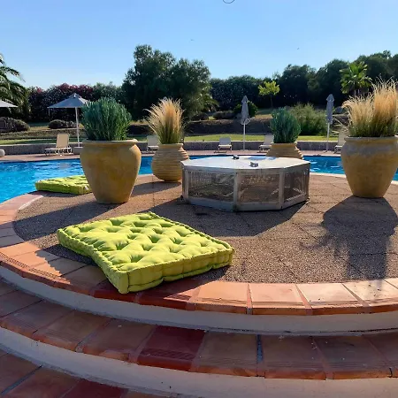 Olia Sea View Shared Pool Villa, Holiday home Nea Fokea